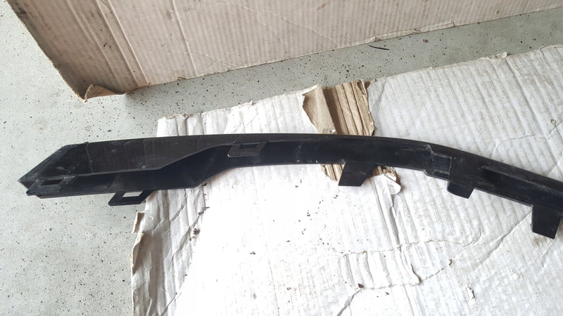 Listwa zderzaka przedniego AUDI Q3 83A853643 demontaż