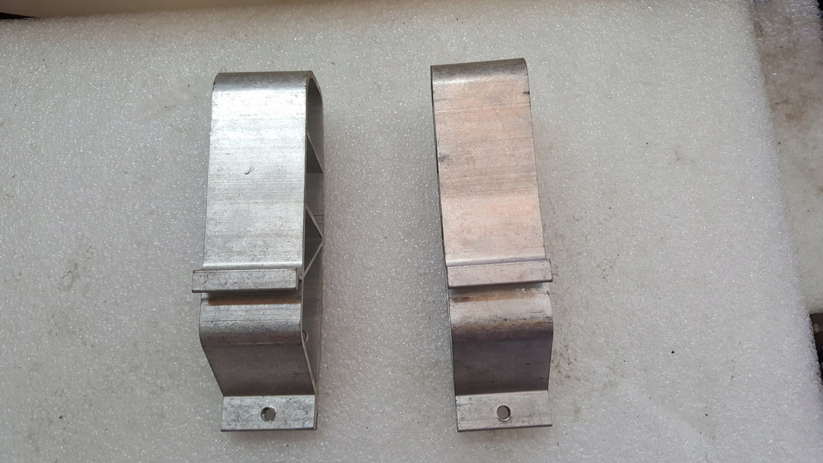 Wsporniki belki przód AUDI A4 B9 A5 RS4 8W0959193A