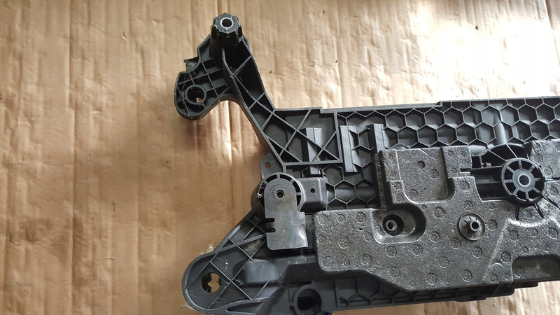 Podstawa akumulatora Volkswagen OE 5Q0915331K