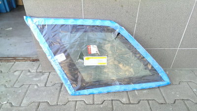 Range Rover Sport L494 szyba boczna tył LR044117