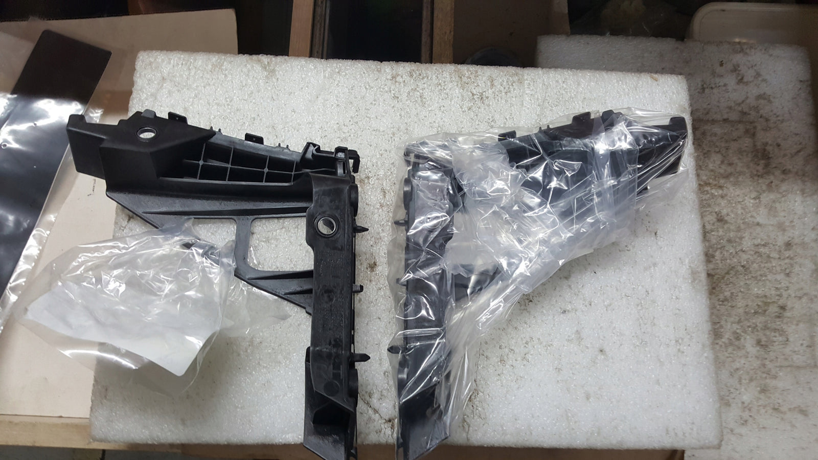 VOLKSWAGEN OE VW TAIGO ŚLIZG ZDERZAKA PRZÓD LEWY PRAWY 2G7807049A/050A
