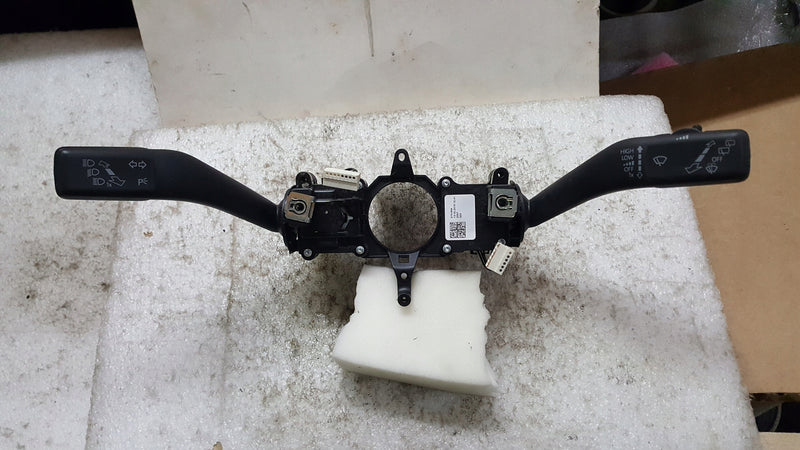 PRZELACZNIK ZESPOLONY MANETKI VW SEAT SKODA 5K0953501CP