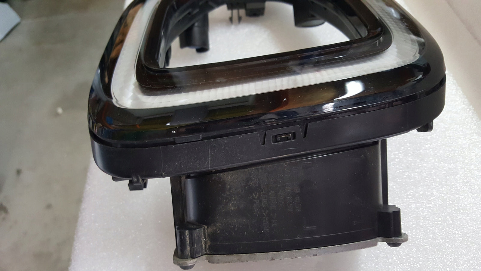 Halogen LED kierunek DRL lewy przód VW T-ROC 2GA941055H demontaż