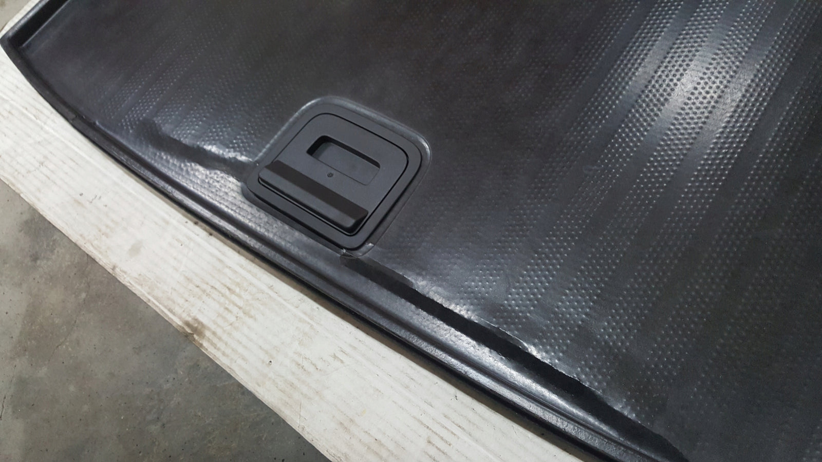 Płyta wykładzina bagażnika AUDI A4 B9 8W9861531