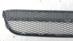 Środkowa kratka zderzaka przedniego VW TIGUAN 5N0853677 demontaż