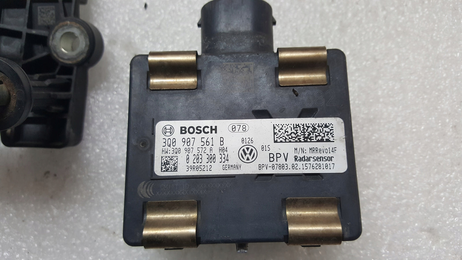 Radar sensor distronic ACC VW PASSAT B8 SKODA SUPERB 3Q0907561B 3Q0907704A