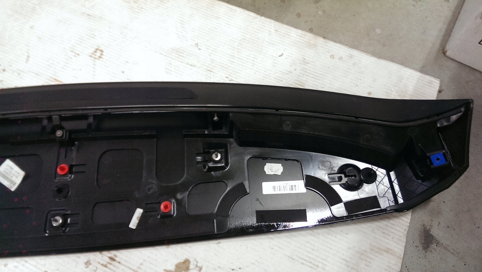 Spoiler lotka VW T-ROC 2GA827933 DEMONTAŻ