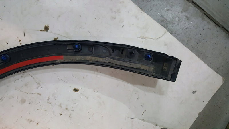 Listwa błotnika lewy tył AUDI Q3 8U0853817B