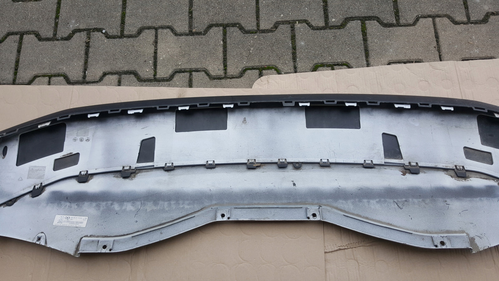 AUDI Q4 E-TRON SPOILER ZDERZAKA PRZÓD 89A807061A