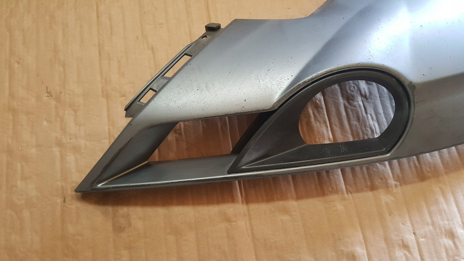 Prawa Kratka Zderzaka Przód 4L0807062D 4L0807490A AUDI Q7 2010-2015