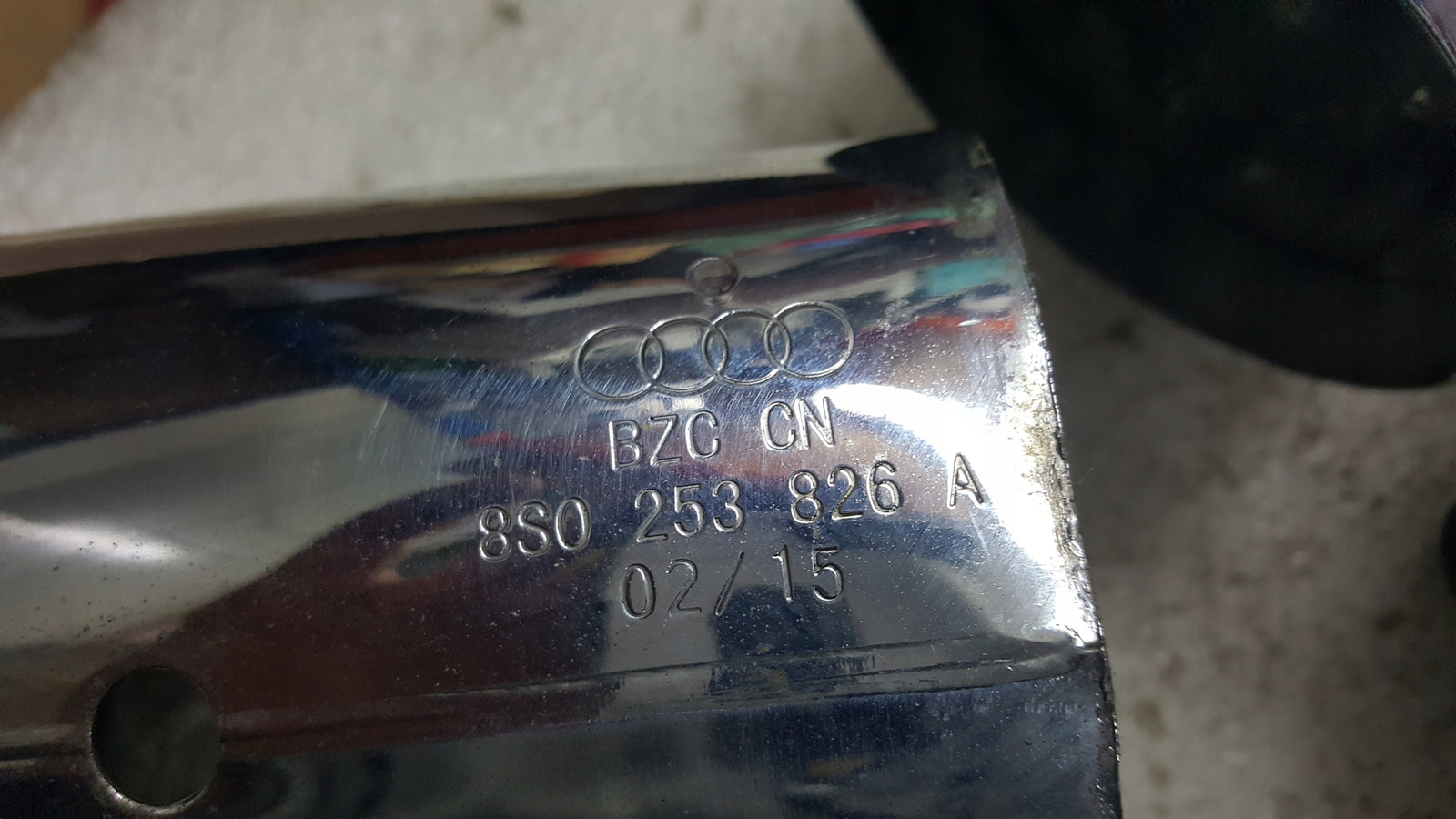 Audi S3 A3 8Y KOŃCÓWKI RURY WYDECHOWEJ KOMPLET 8S0253825A 8S0253826A