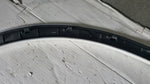 Listwa błotnika prawy tył AUDI Q5 80A853818A demontaż
