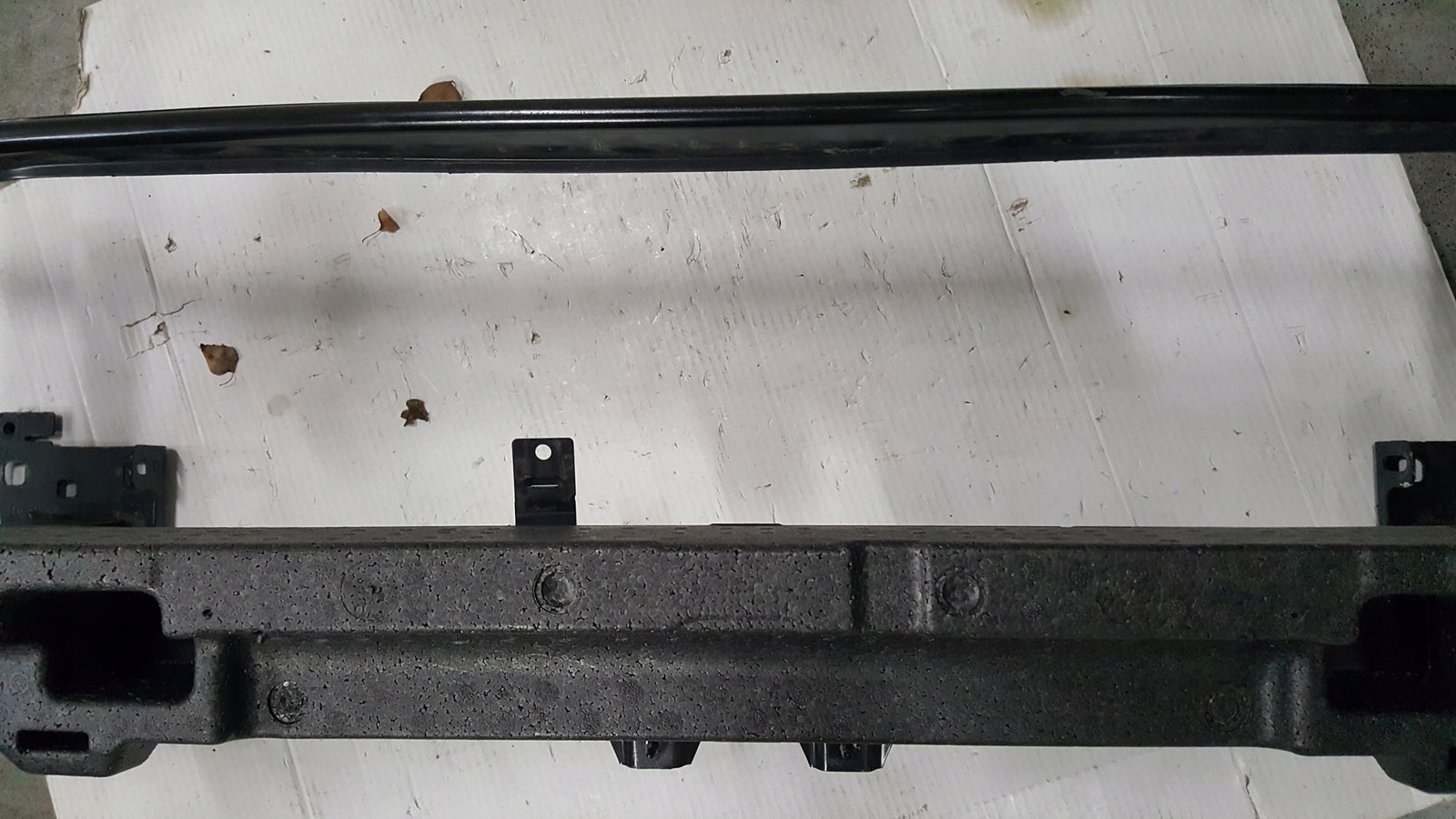 Belka zderzaka przód + absorber + czujnik VW TOURAN 5TA807611 5TA807248