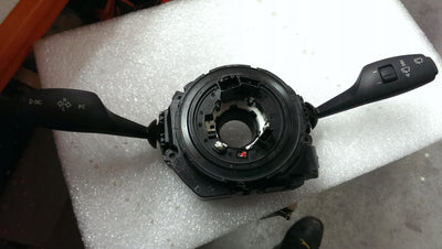 Przełącznik zespolony taśma BMW 9253753 demontaż