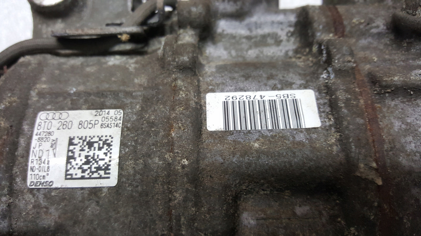 Kompresor klimatyzacji AUDI A4 B8 A5 8T0260805P