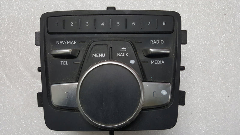 Kontroler panel MMI AUDI A4 B9 A5 RS4 RS5 e-tron GT 8W0919614T demontaż