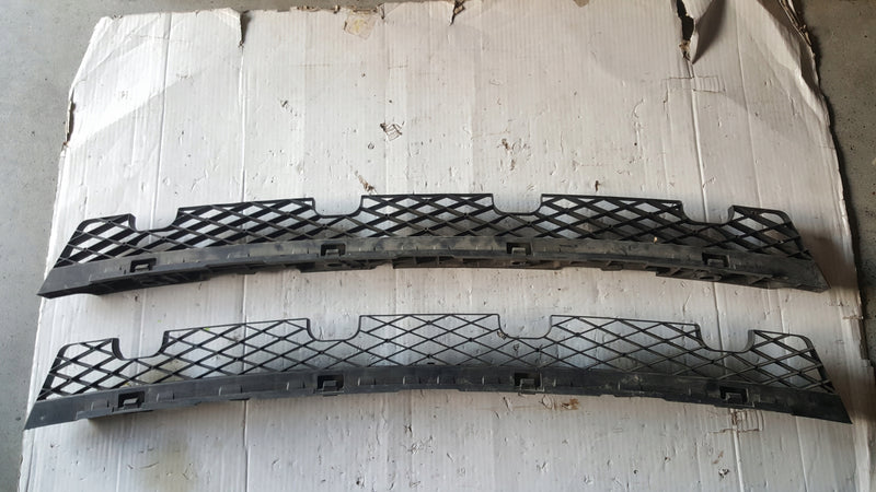 Wspornik ślizg zderzaka tył VW PASSAT B7 3AF807863 demontaż
