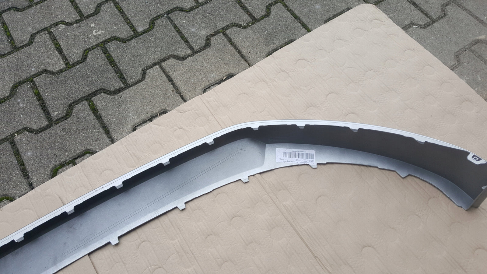DOKŁADKA SPOILER DÓŁ HOKEJ ZDERZAKA PRZÓD PRZEDNIA SKODA ENYAQ IV 20-23 5LA