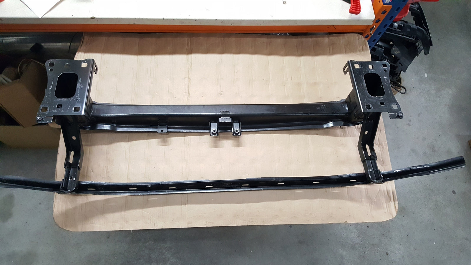 BELKA POD ZDERZAK BELKA ZDERZAKA GOLF VIII LIFT GOLF 8 5H0807109K