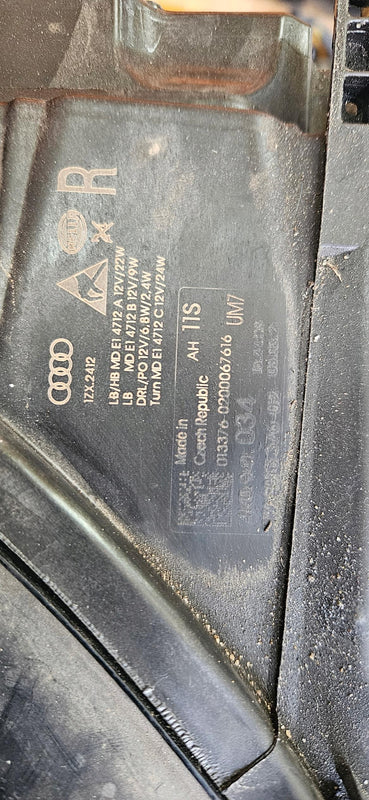 kompletny PR LED AUDI A6 C8 4K0941034 demontaż