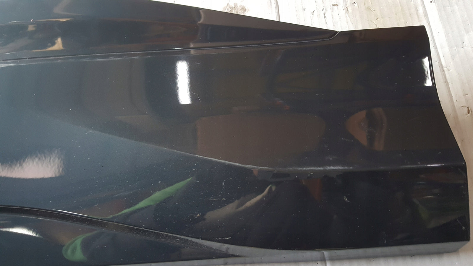 Listwa drzwi lewy tył AUDI Q4 e-tron 89A853969A demontaż