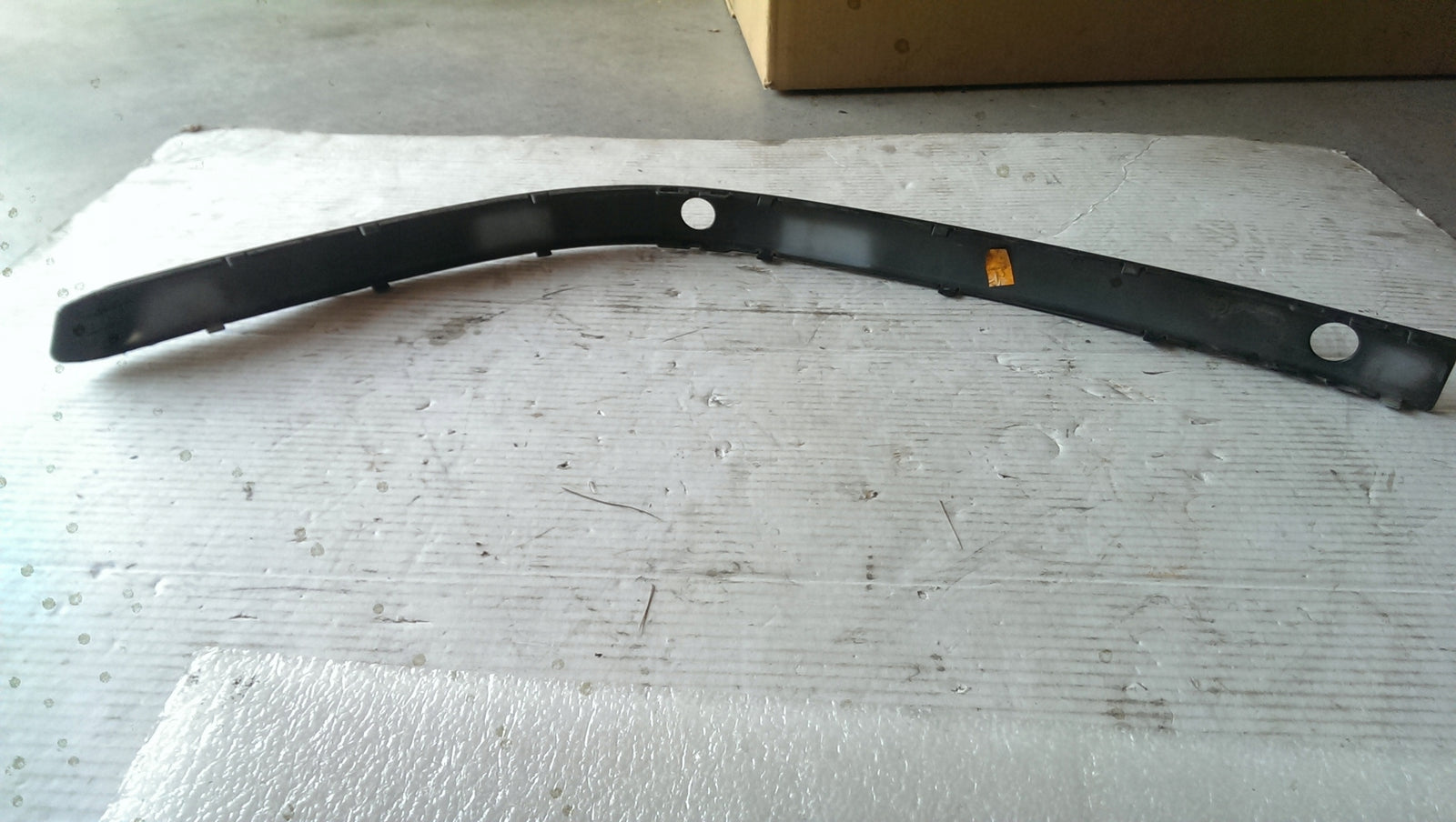 Listwa zderzaka prawy przód BMW E39 7005964A