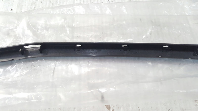 NOWA ORYGINALNA listwa mocowanie zderzaka tylnego AUDI A4 (B9) 8W0807900D