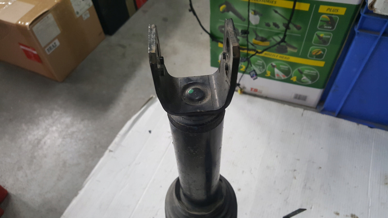 Amortyzator lewy tył AUDI A8 (D3) 4E0616001P demontaż