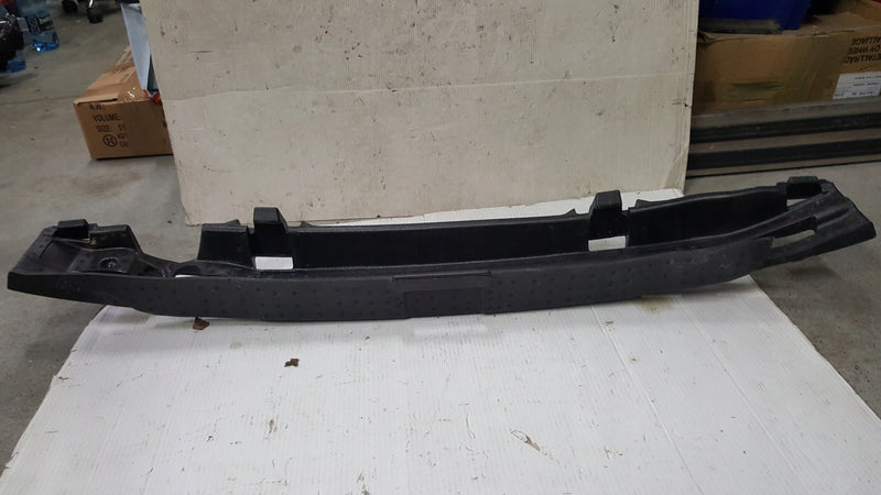 Absorber zderzaka tylnego AUDI Q3 83A807695 demontaż