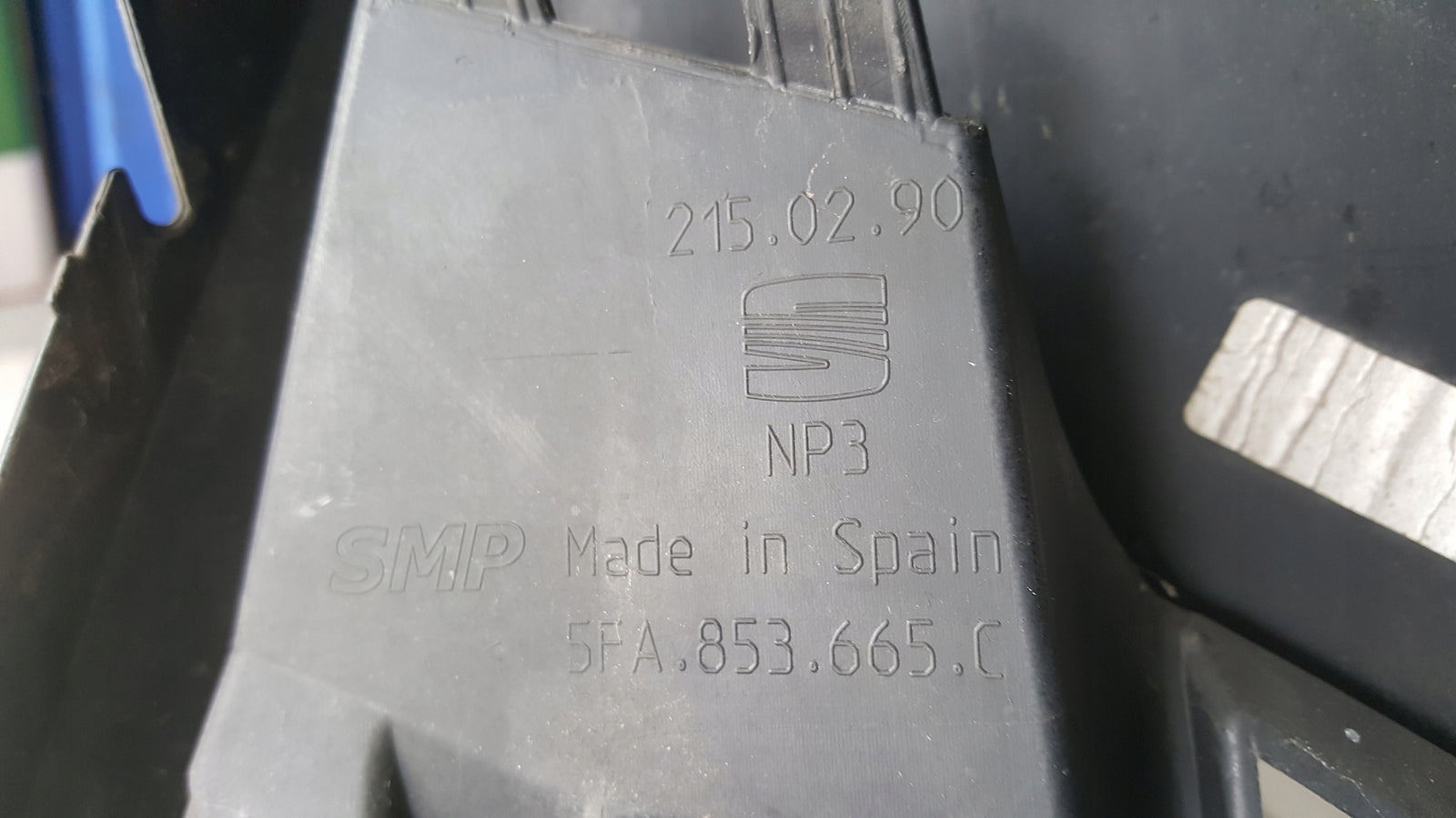 Kratka zderzaka lewy przód SEAT LEON 5FA853665C demontaż