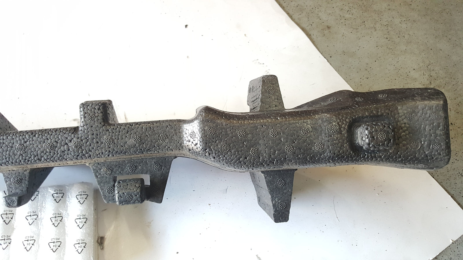 Absorber pianka zderzaka przedniego SEAT TARRACO 5FJ807248 demontaż