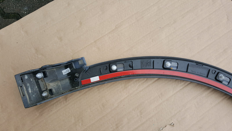 Listwa przednia lewa AUDI Q3 I 8U0 przód lewy 8U0853717A