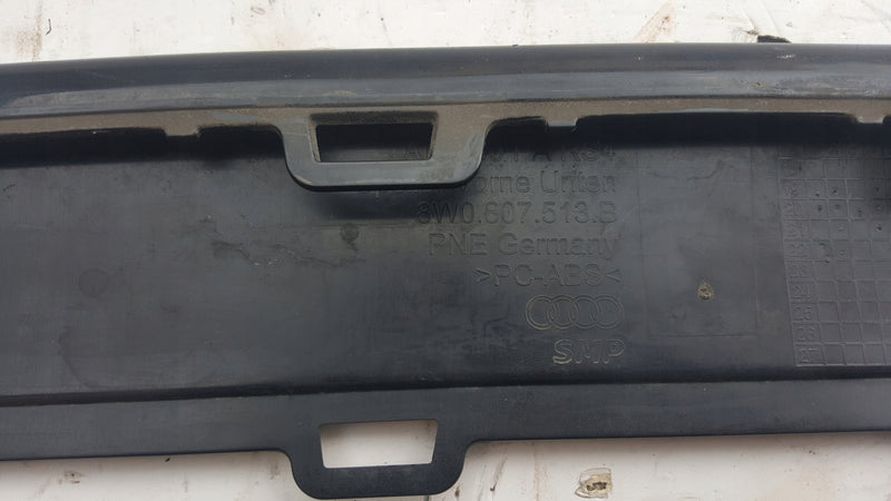 Audi RS4 B9 8W spoiler listwa dolna zderzaka przedniego 8W0807513B