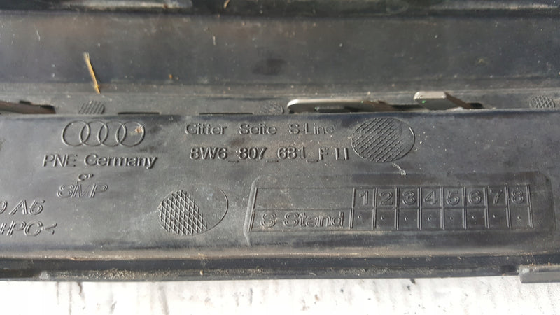 Kratka zderzaka LE przód AUDI A5 S-LINE 8W6807681F