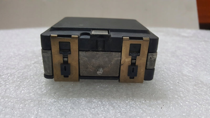 Radar sensor distronic VW T6 7E0907561C demontaż