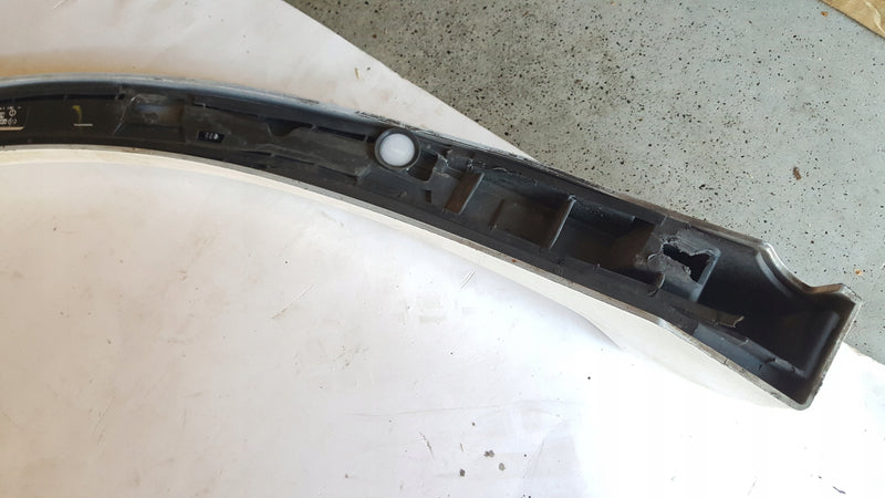 Listwa błotnika lewy tył AUDI Q5 80A853817B demontaż