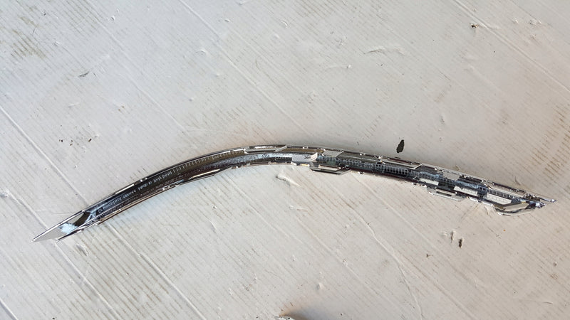 Listwy chrom tył VW GOLF VII 5G6853331A/332A/333