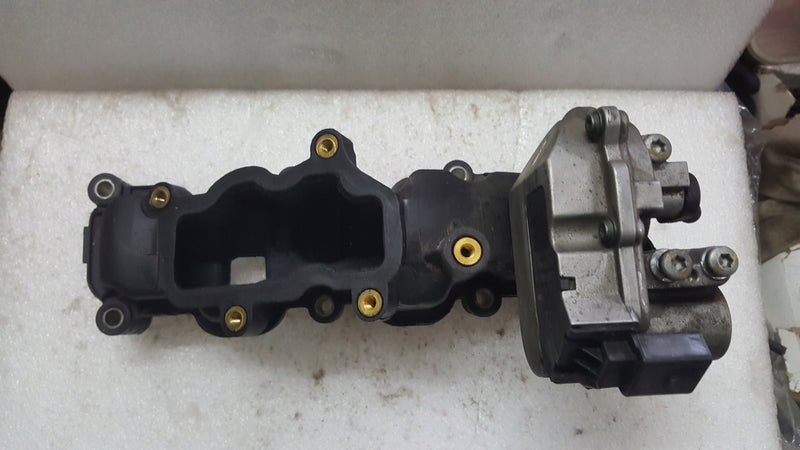 Kolektor ssący VW TOUAREG 059129712BQ 059129086M demontaż