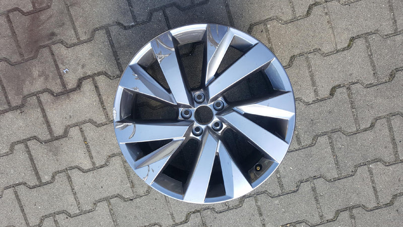 931070270d9f10d9d7775fba4769abe4