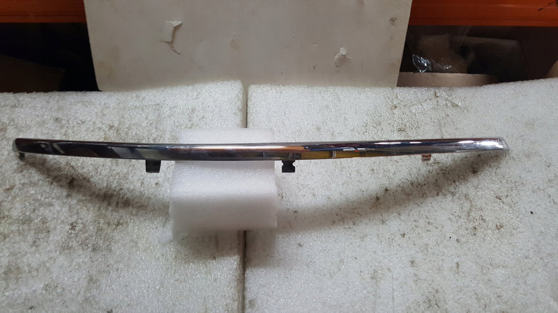 LISTWA ZDERZAKA PRZÓD CHROM PRAWA VW PASSAT B5 3B0807244