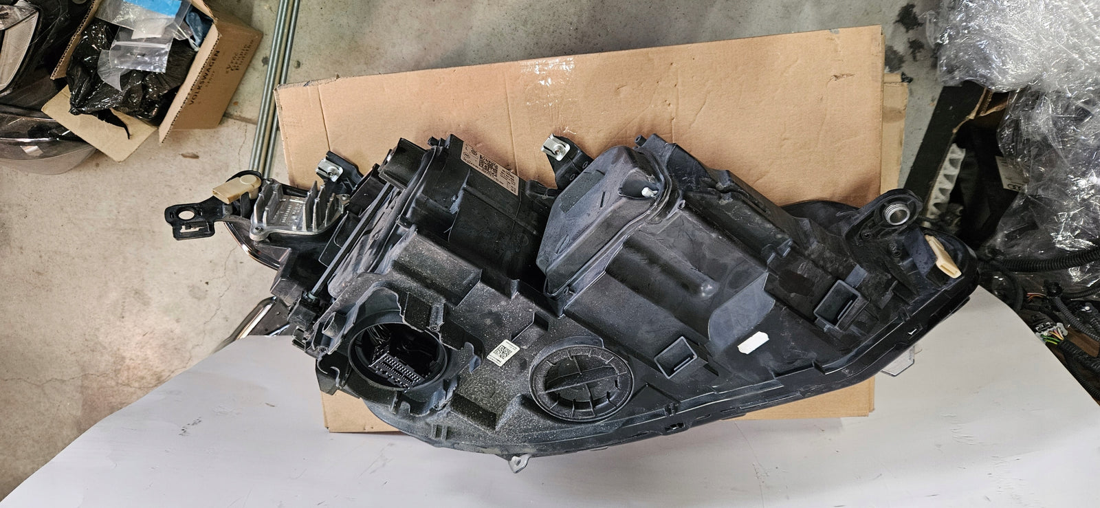 Le FUL LED IQ-LIGHT Vw Golf 8 5H1941035 2022r IDEAŁ demontaż