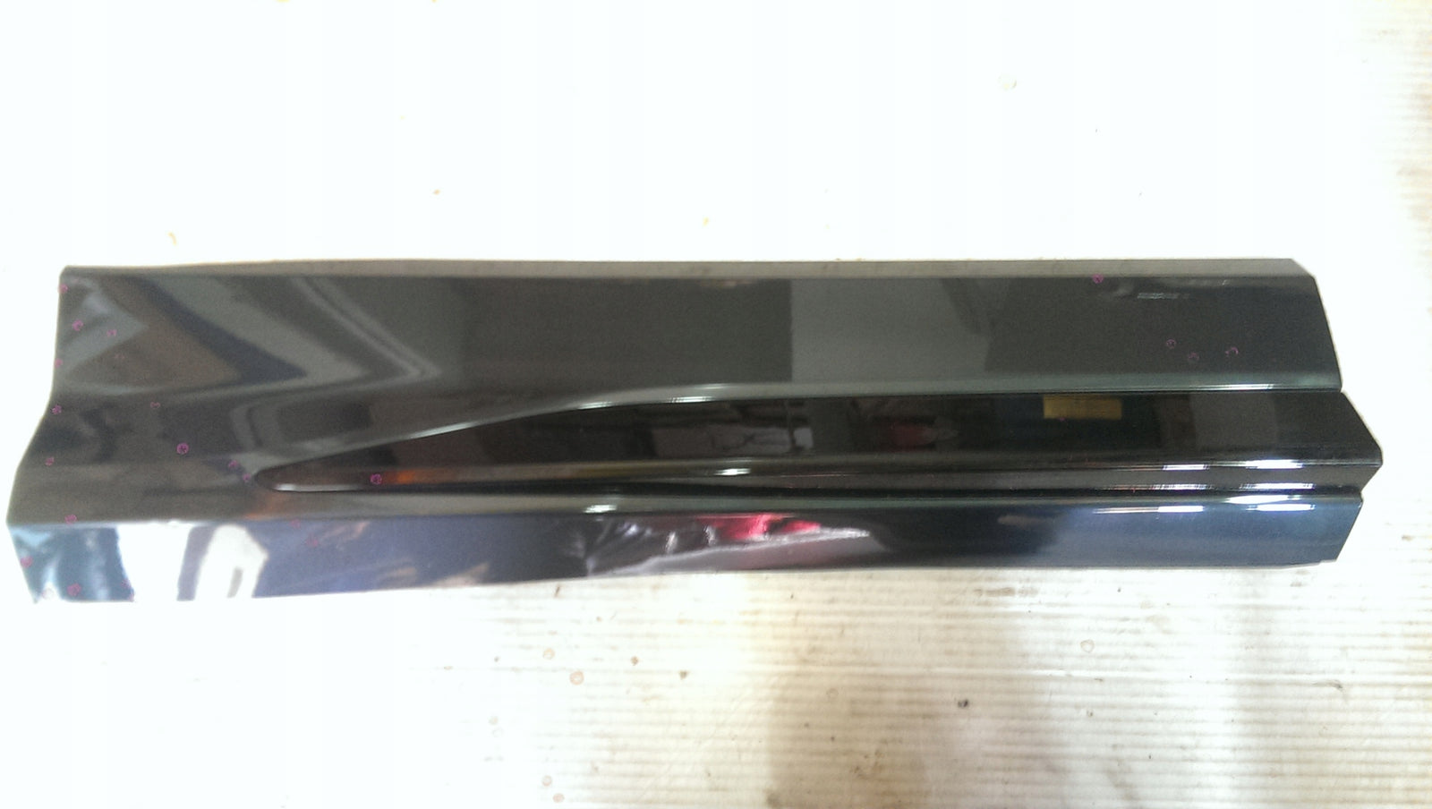 Listwa drzwi prawy tył AUDI Q3 II 83A853970A/B