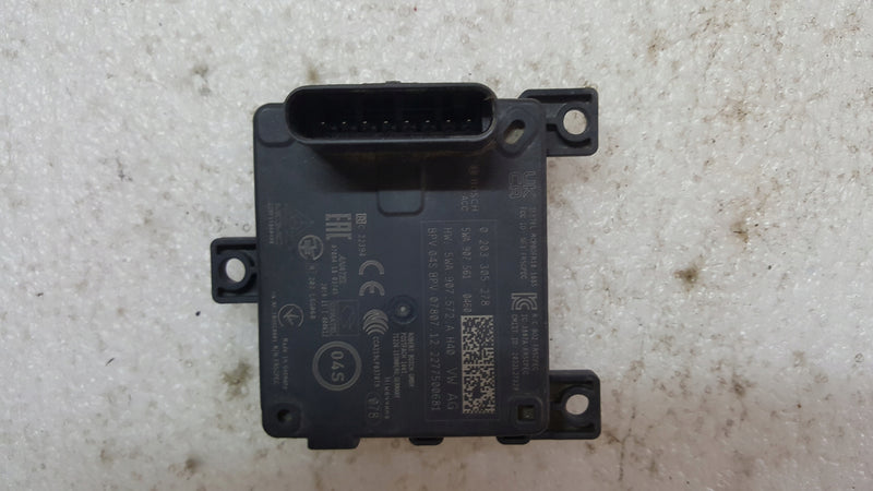 Radar sensor ACC VW AUDI SEAT SKODA 5WA907561 5WA907572A demontaż