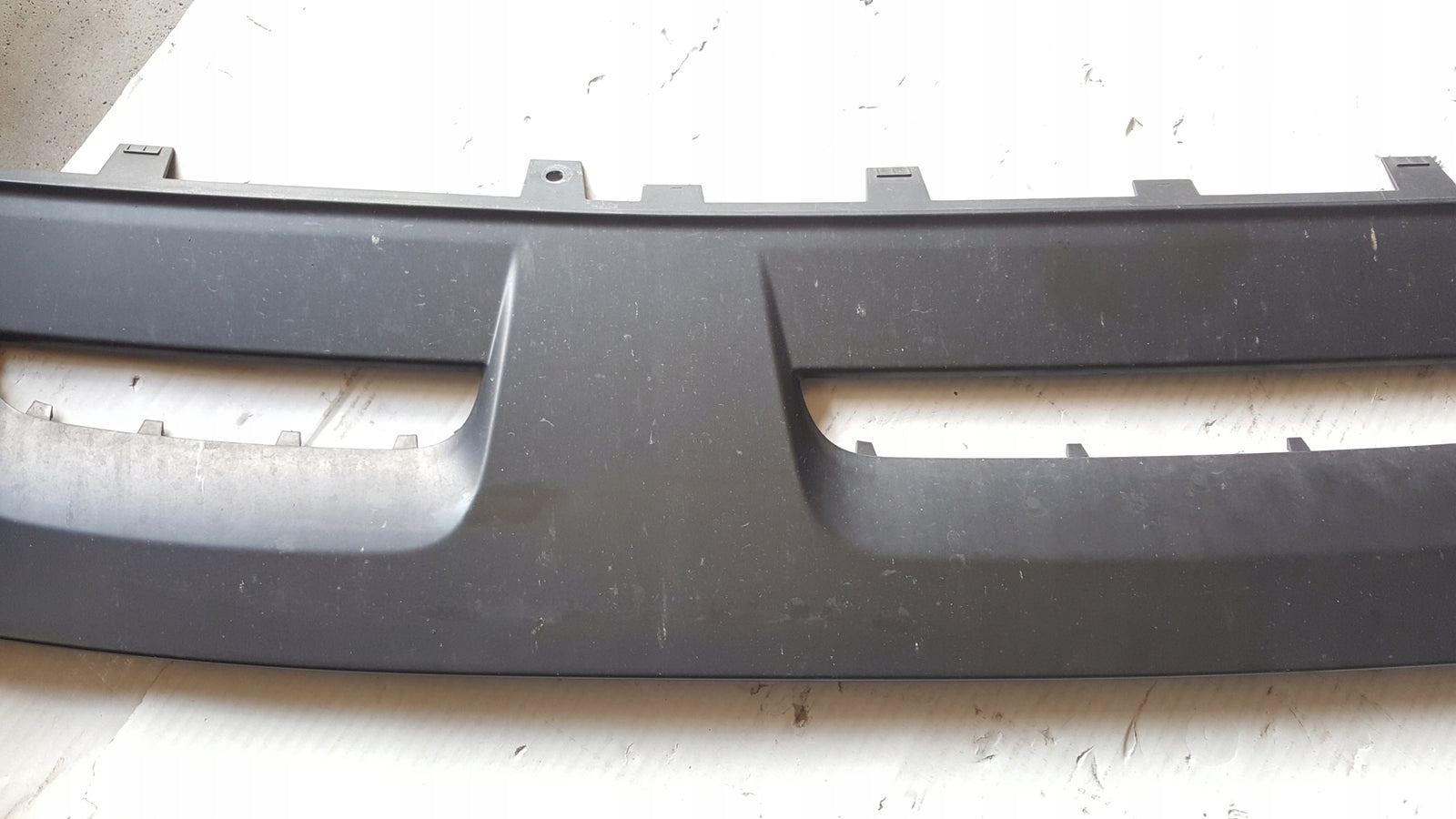 Dokładka spoiler zderzaka przód AUDI Q8 4M8807733A