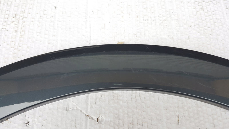 Listwa błotnika lewy tył AUDI A1 S1 82A853817
