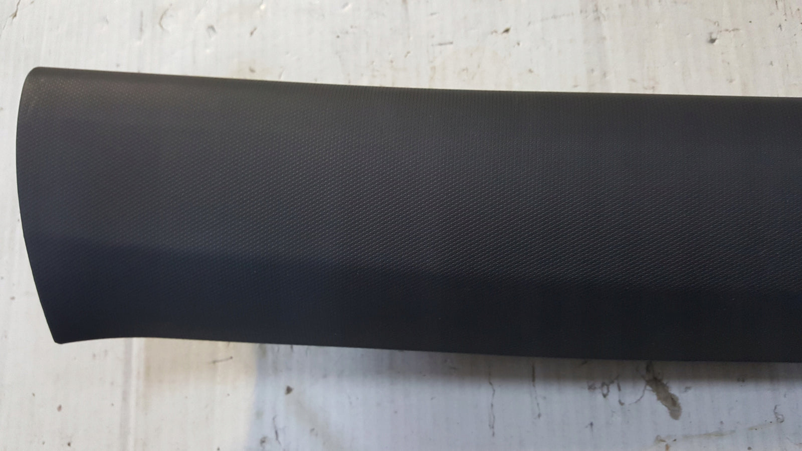 Osłona słupka A przód prawa strona VW ID.4 ID.5 11A867234E demontaż