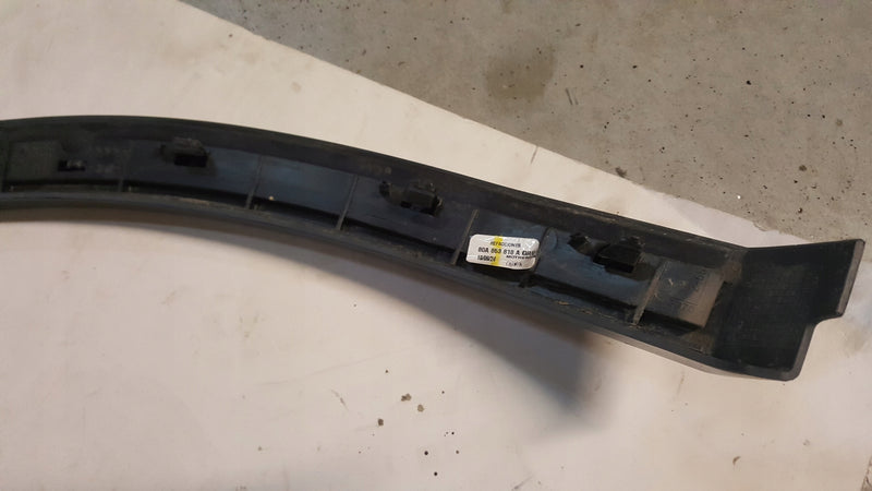 Listwa błotnika prawy tył AUDI Q5 80A853818A demontaż