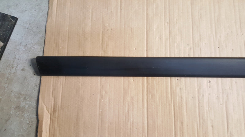 Listwa drzwi M3 prawa BMW E36 Cabrio Coupe 51132256788