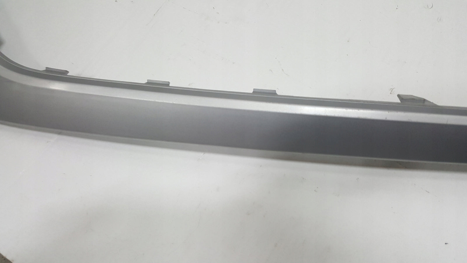 Listwa zderzaka tylnego VW T-CROSS 2GM807425 NOWA ORYGINAŁ