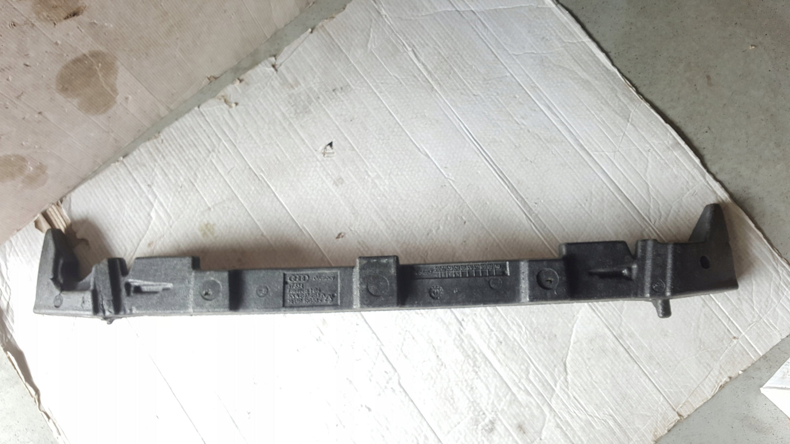 Absorber pianka zderzaka AUDI A1 8XA807251A demontaż